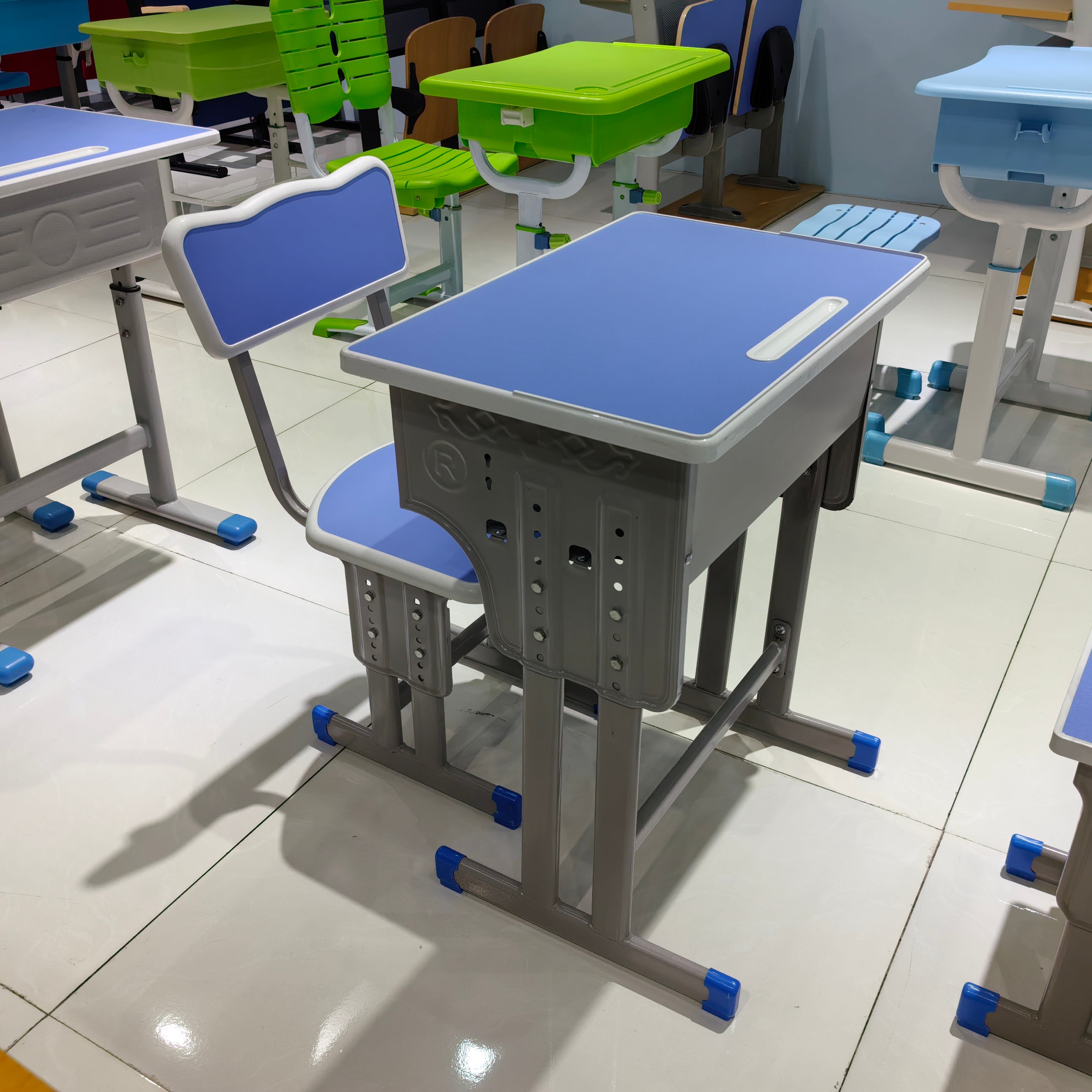 Single Desk and Chair, 2 Sets (2 Tables+2 Chairs) LKS701DKTSL | LEUKHOME