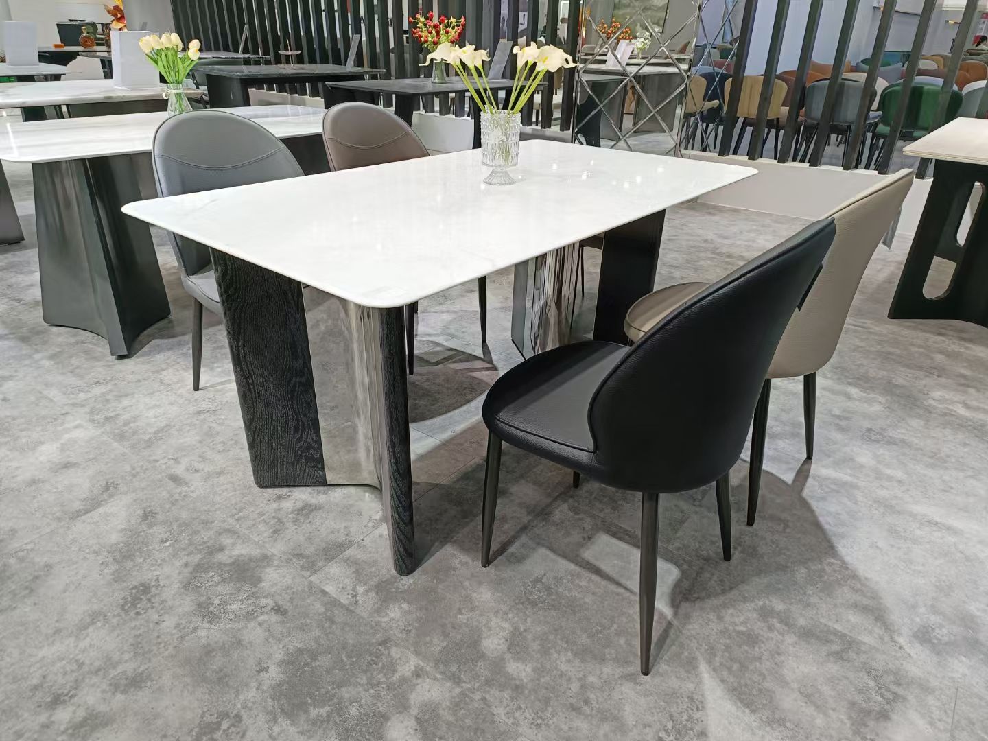 Dining Table Super Crystal Stainless Steel Wood LKD063DTYX | LEUKHOME