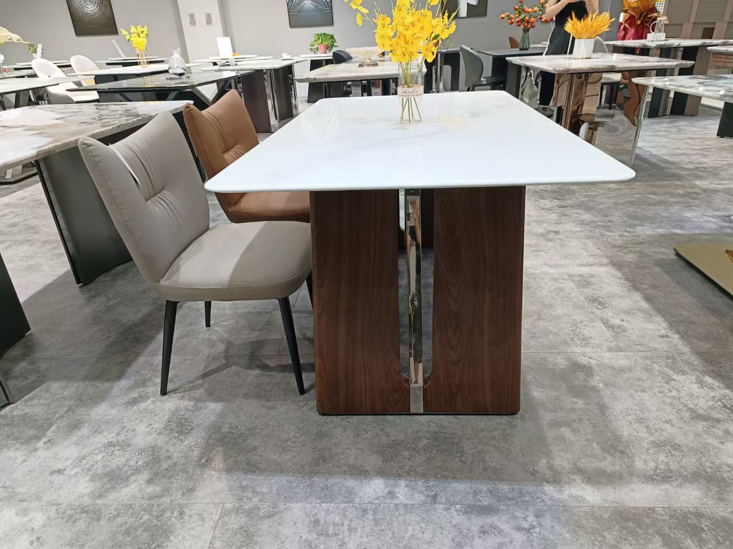 Dining Table Super Crystal Stainless Steel Wood LKD064DTYX | LEUKHOME