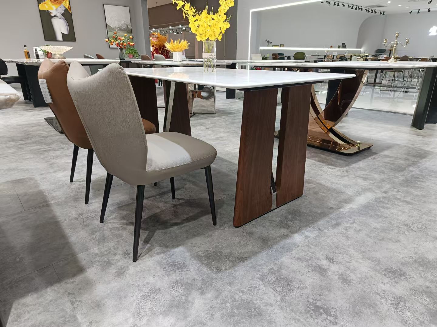 Dining Table Super Crystal Stainless Steel Wood LKD064DTYX | LEUKHOME