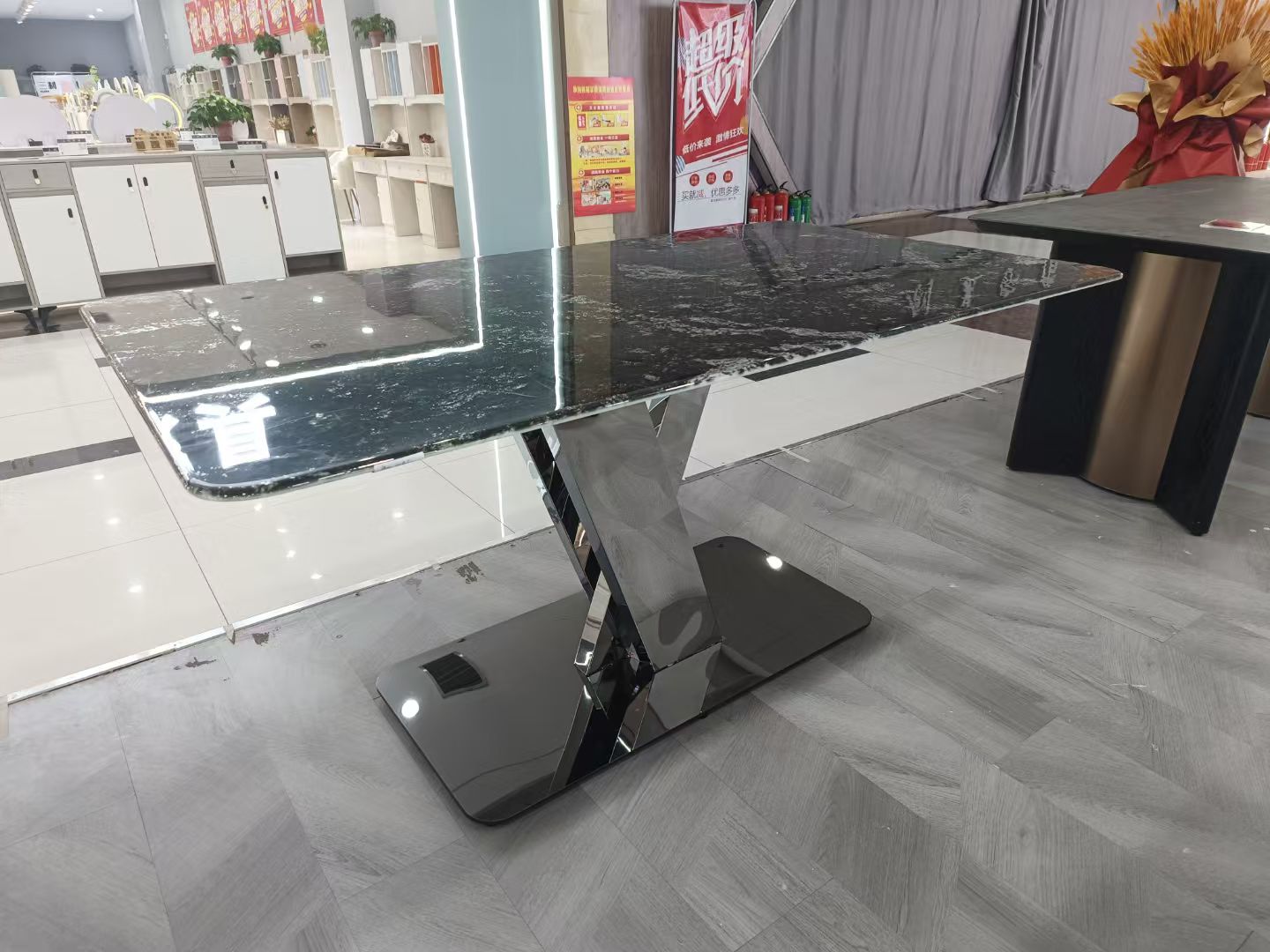 Dining Table Super Crystal Stainless Steel LKD066DTYX | LEUKHOME