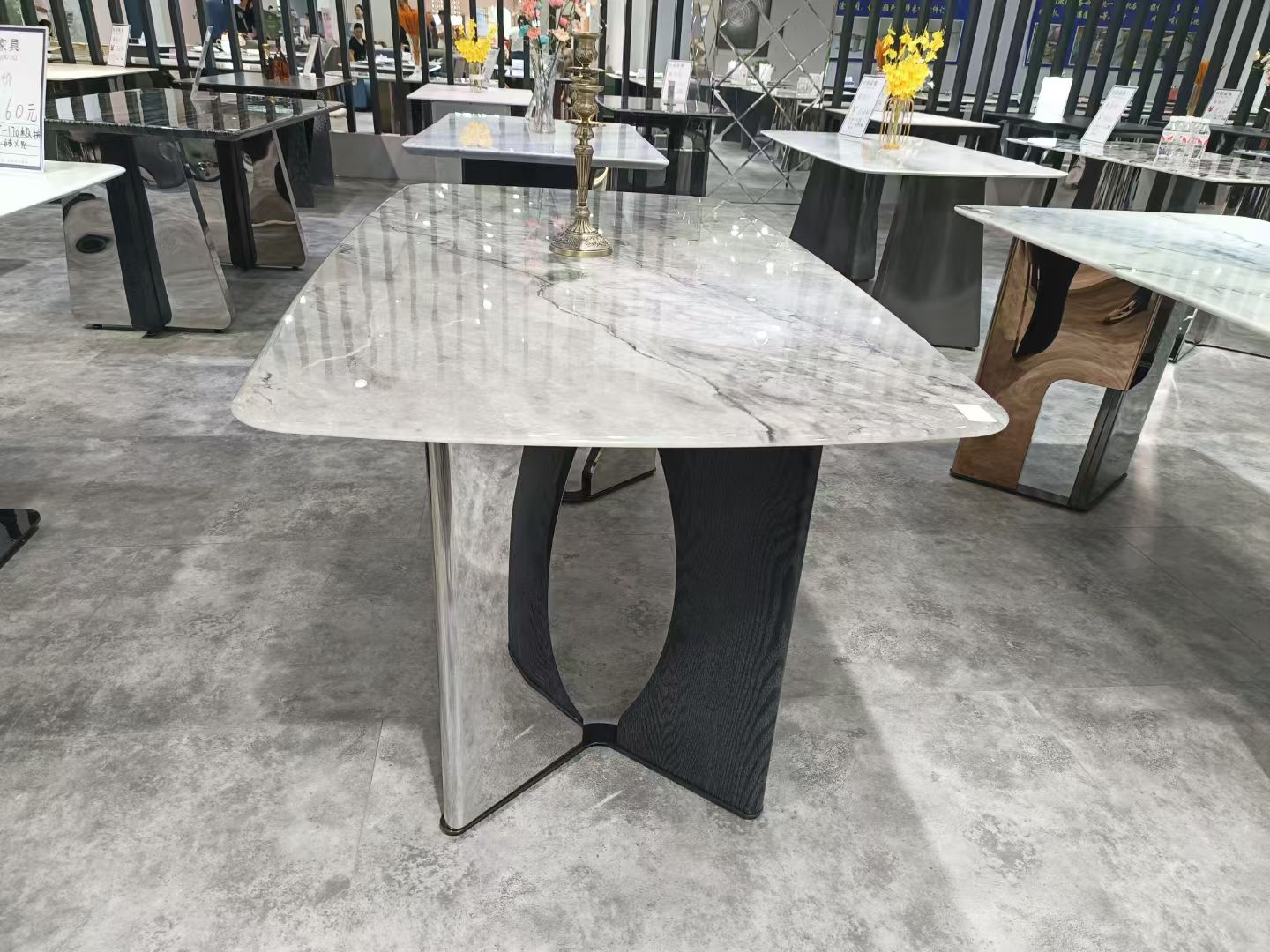 Dining Table Super Crystal Stainless Steel Wood LKD069DTYX | LEUKHOME