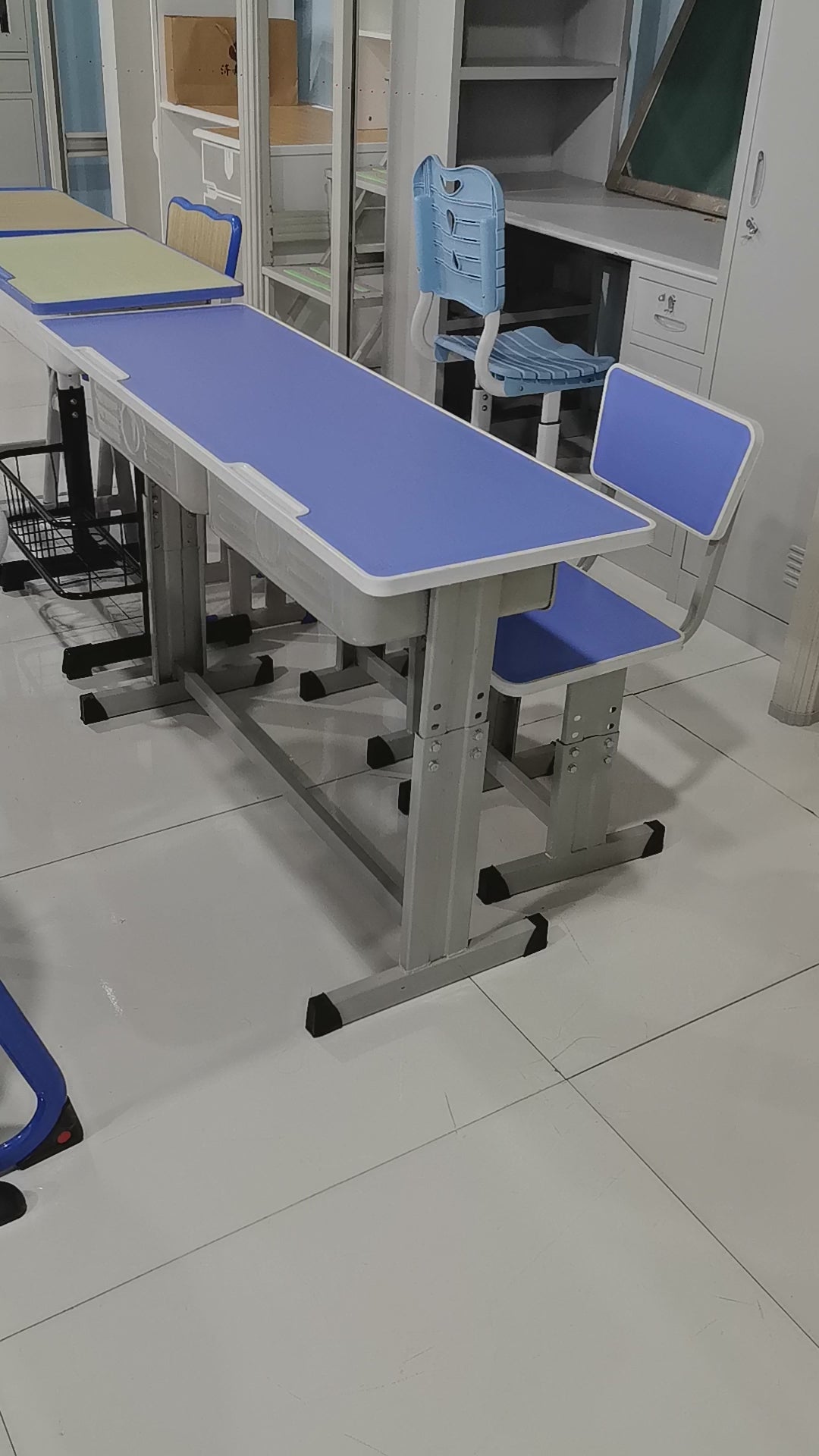 Double Desk and Chair, 1 Set (1 Table+2 Chairs) LKS103DKTSL | LEUKHOME