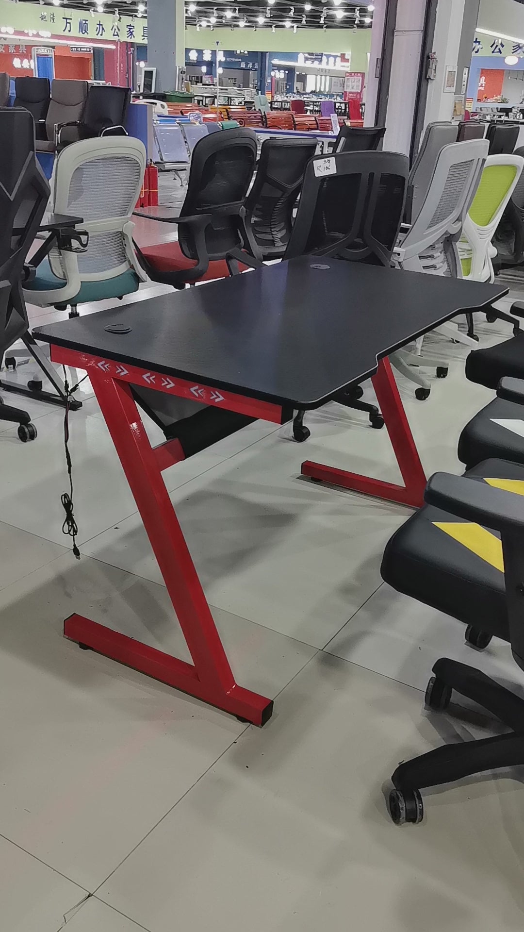 Gaming Table RGB Flash Light LKG022GTYN | LEUKHOME