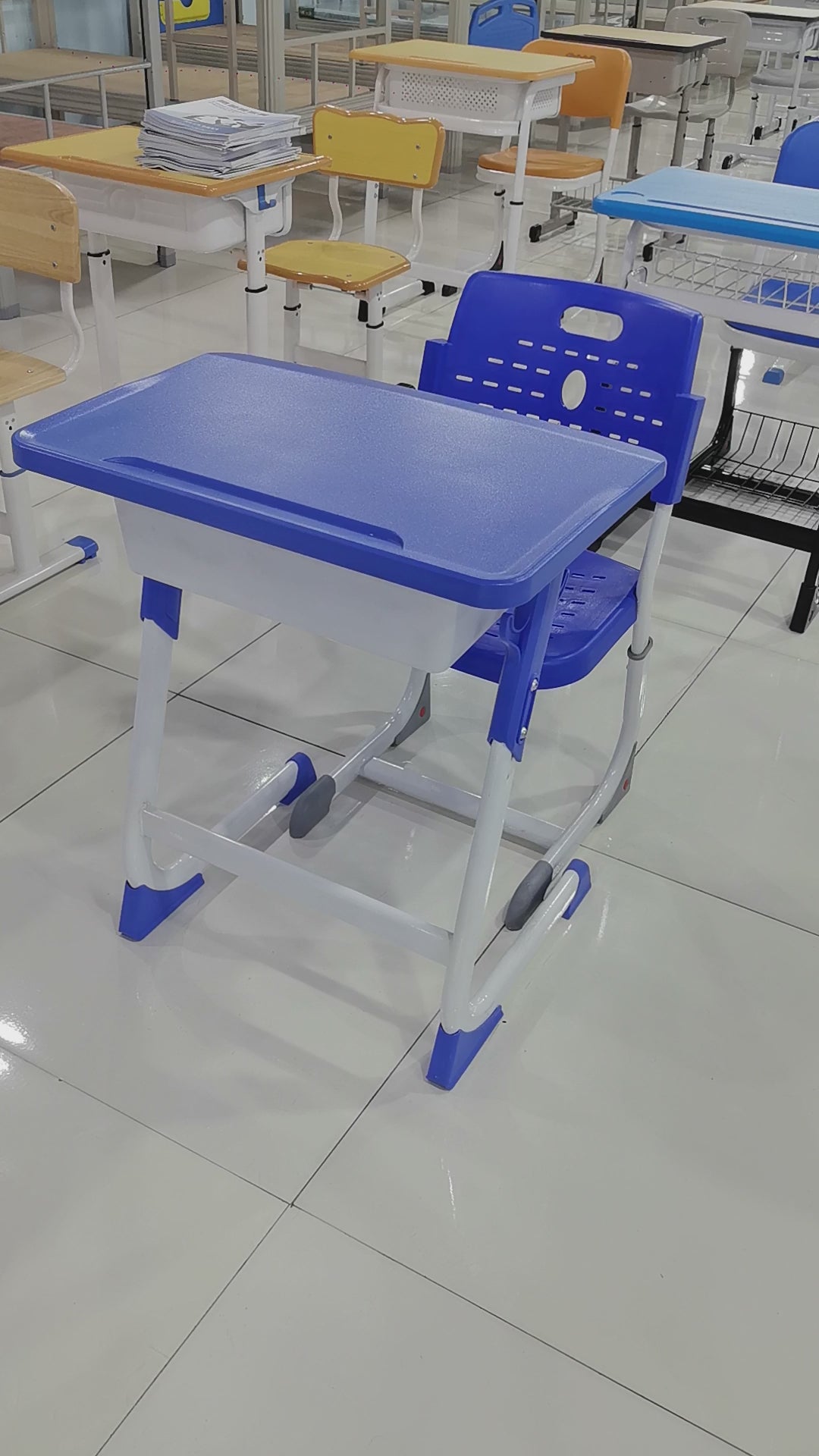 Single Desk and Chair, 2 Sets (2 Tables+2 Chairs) LKS206DKTSL | LEUKHOME