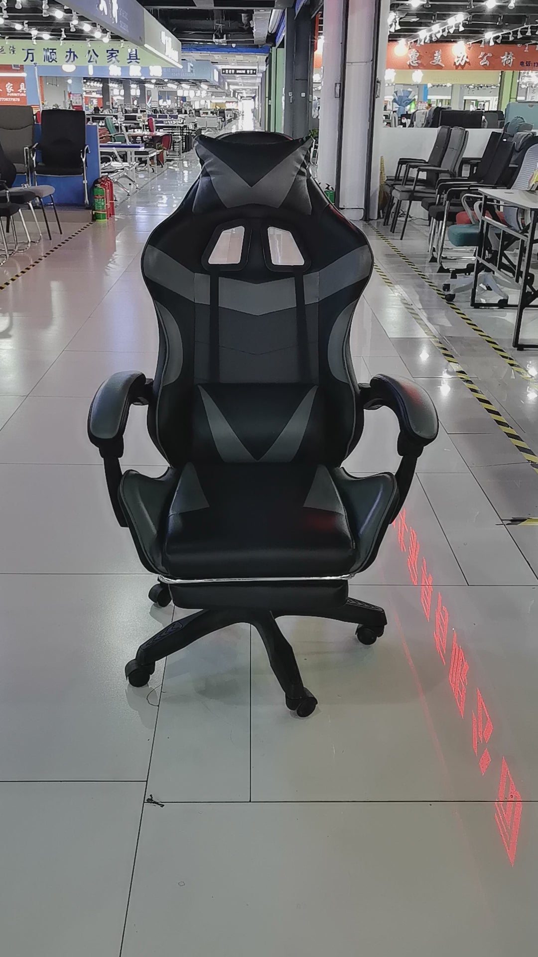 Gaming Chair Grey Adjustable Height (1 Chair) LKG008GCYN | LEUKHOME