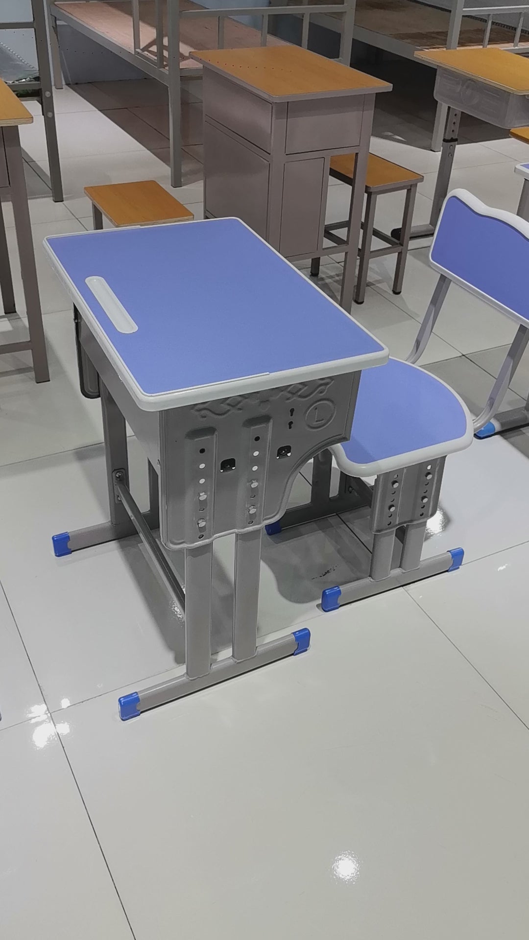 Single Desk and Chair, 2 Sets (2 Tables+2 Chairs) LKS701DKTSL | LEUKHOME