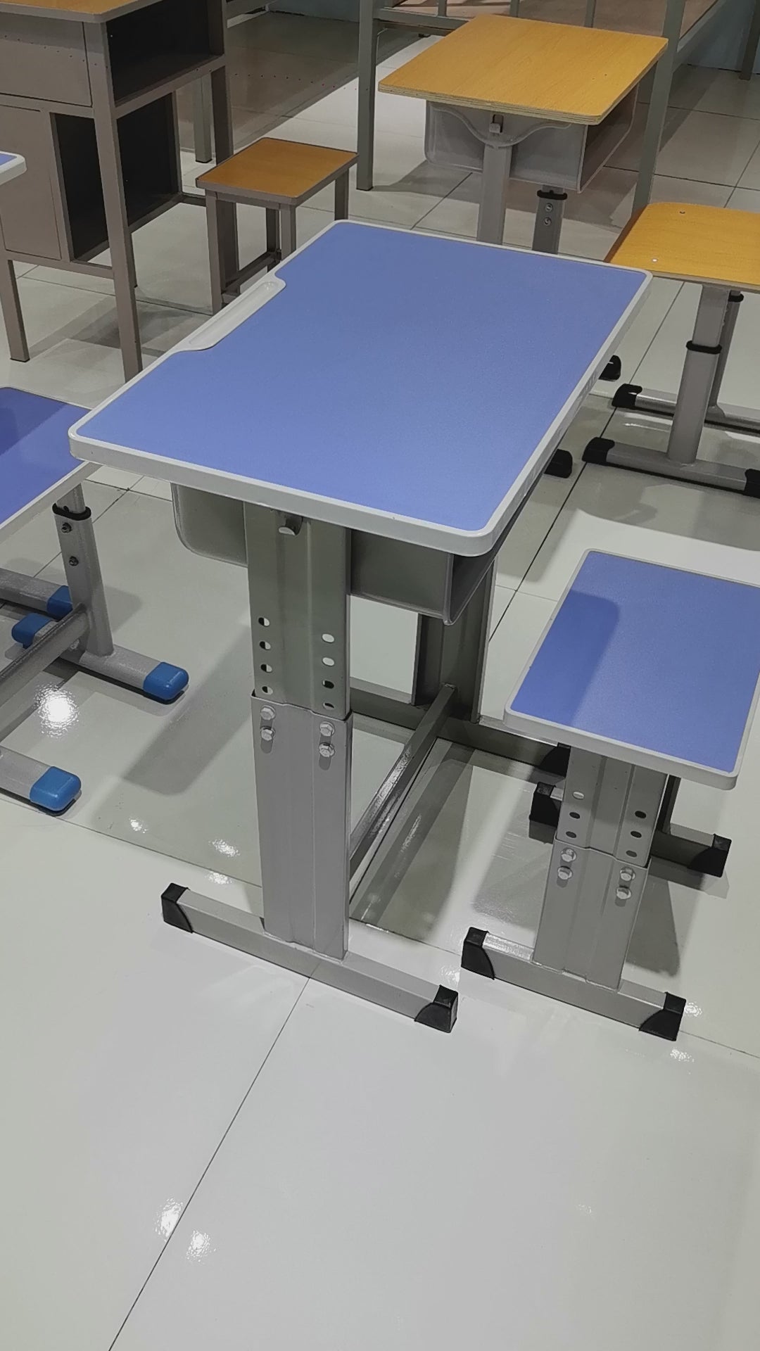 Single Desk and Chair, 2 Sets (2 Tables+2 Chairs) LKS901DKTSL | LEUKHOME