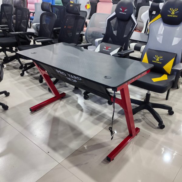 Gaming Table LKG022GTYN | LEUKHOME