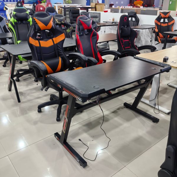 Gaming Table LKG027GTYN | LEUKHOME